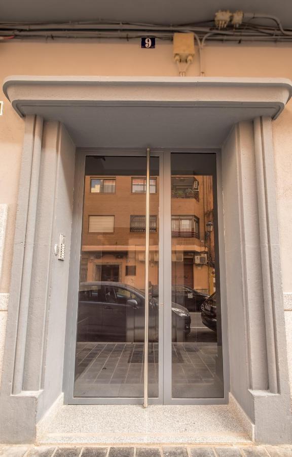 Modern, Stylish & Comfortable Apartment Valenza Esterno foto